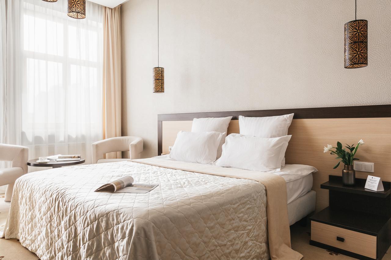 Ark Palace Hotel & Spa Odessa Esterno foto