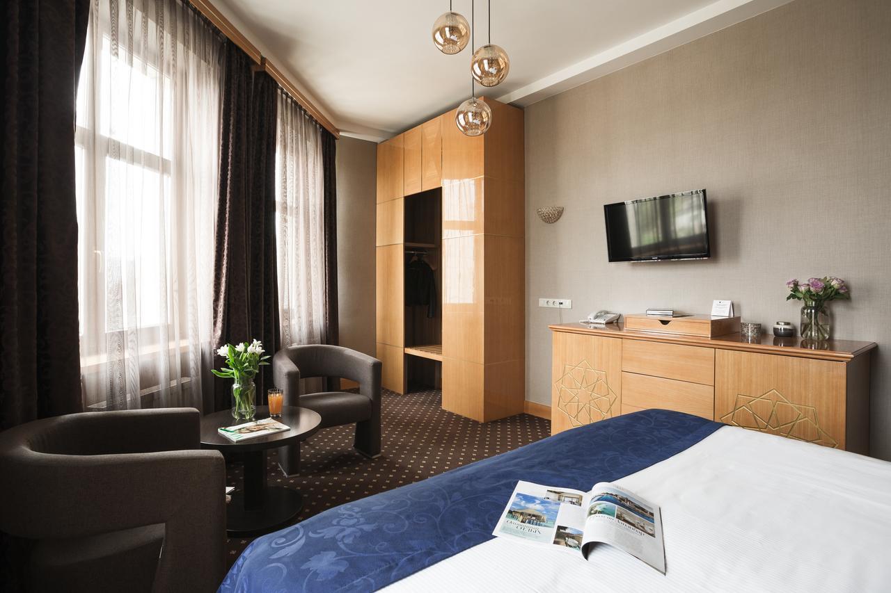 Ark Palace Hotel & Spa Odessa Esterno foto