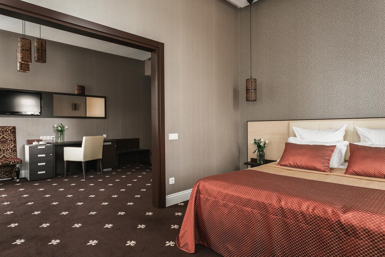 Ark Palace Hotel & Spa Odessa Esterno foto