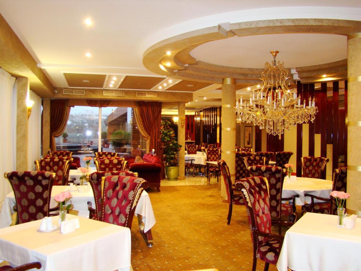 Ark Palace Hotel & Spa Odessa Esterno foto